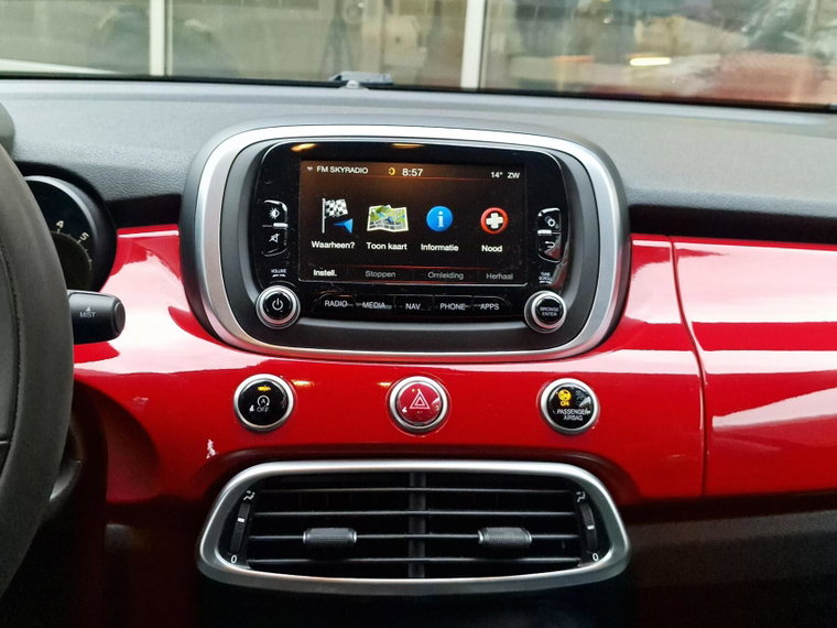 Vehicle Image 12
