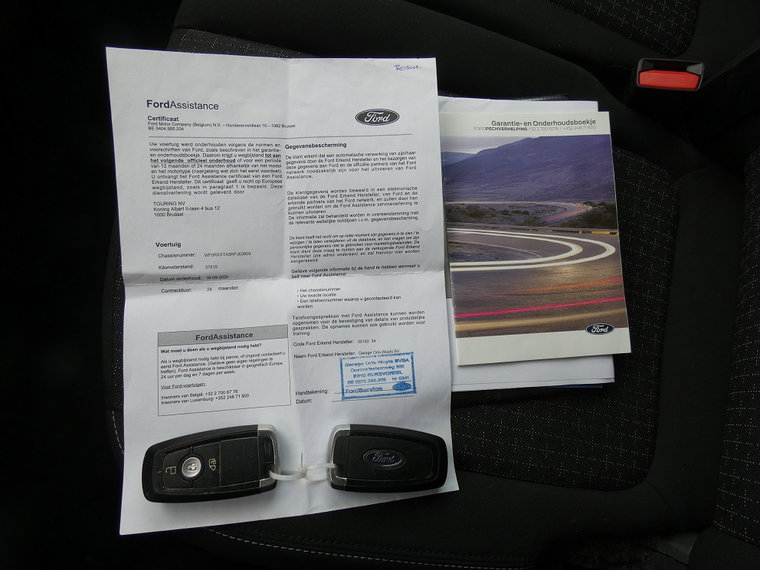 Vehicle Image 13