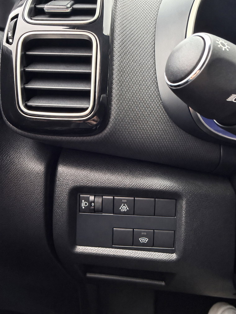 Vehicle Image 39