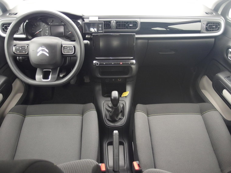 Vehicle Image 17