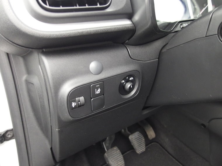 Vehicle Image 24