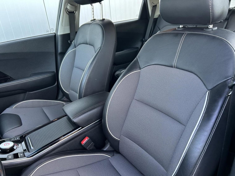 Vehicle Image 31