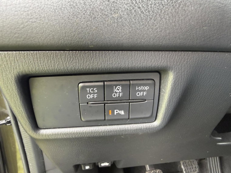 Vehicle Image 26