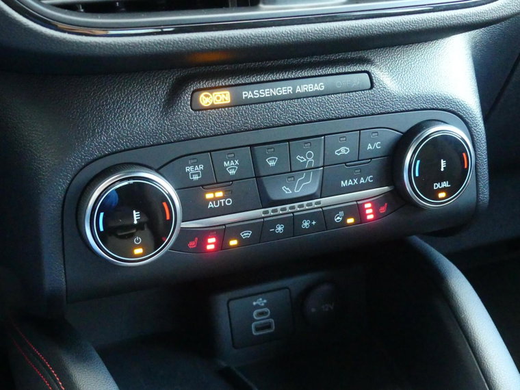 Vehicle Image 34