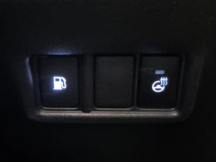 Vehicle Image 33
