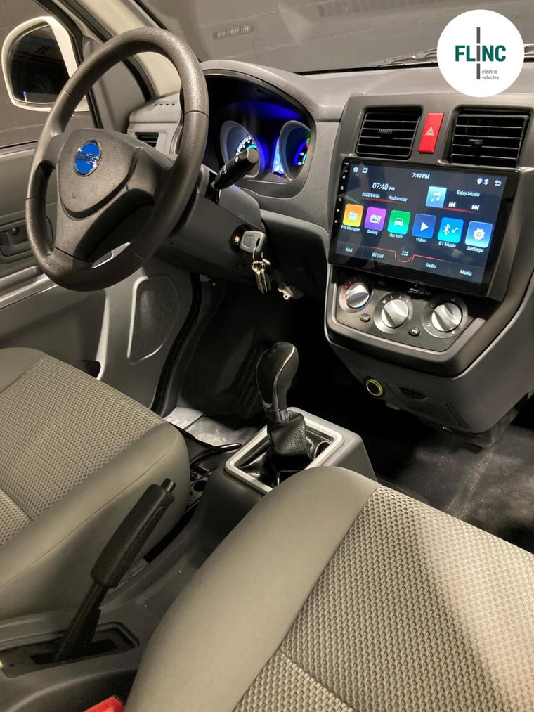 Vehicle Image 10