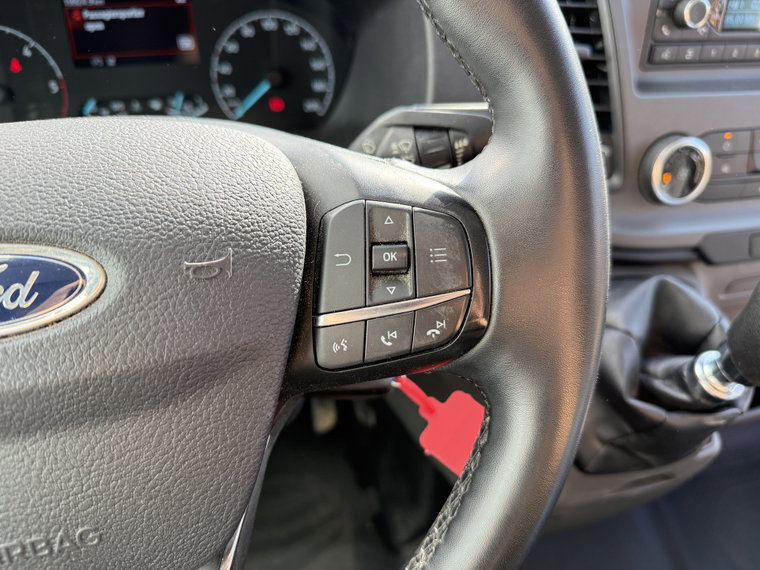 Vehicle Image 23