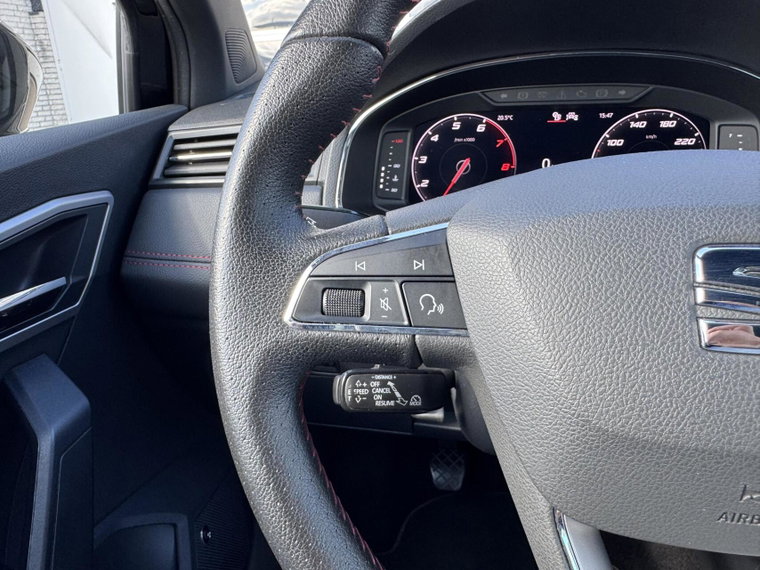 Vehicle Image 27