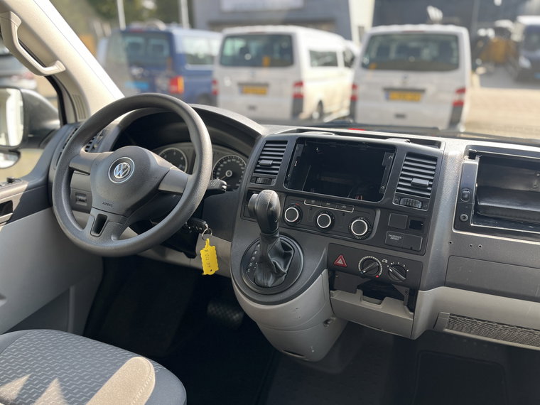 Vehicle Image 24