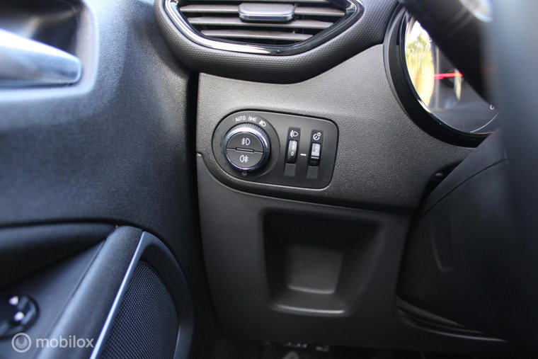 Vehicle Image 26