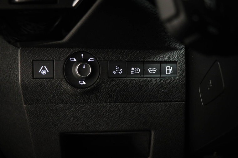 Vehicle Image 35