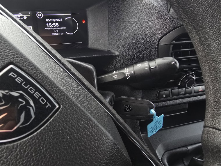 Vehicle Image 24