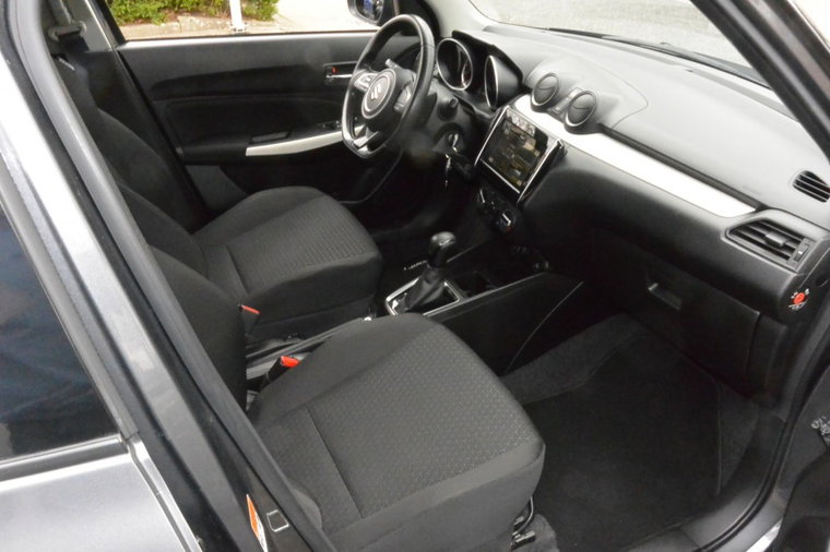 Vehicle Image 19