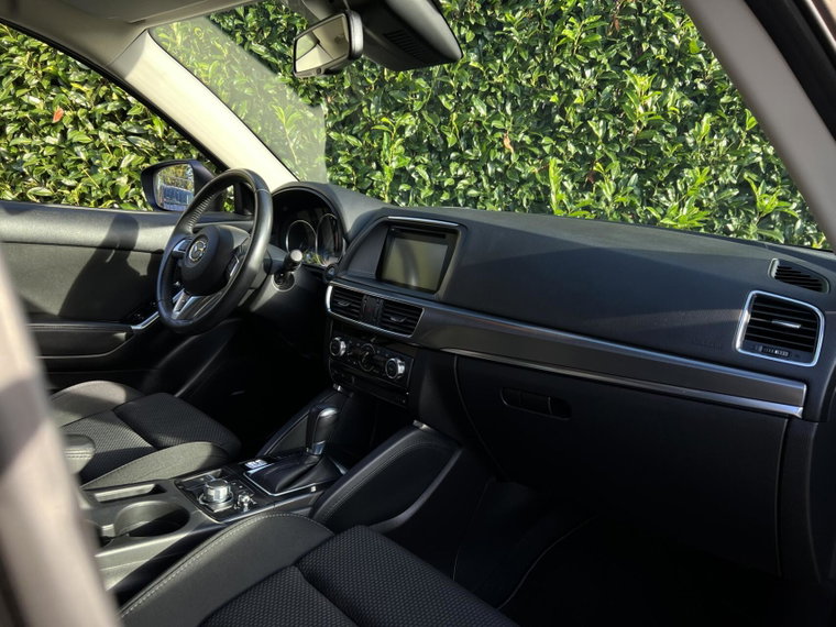 Vehicle Image 33