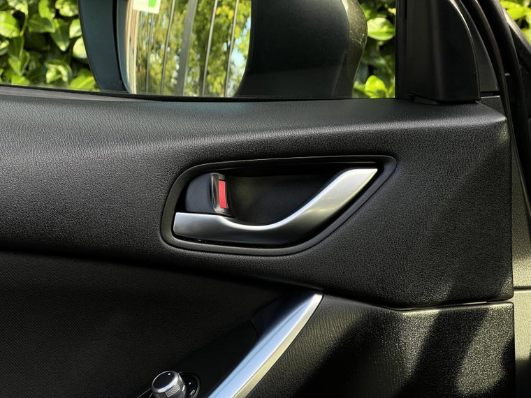 Vehicle Image 37
