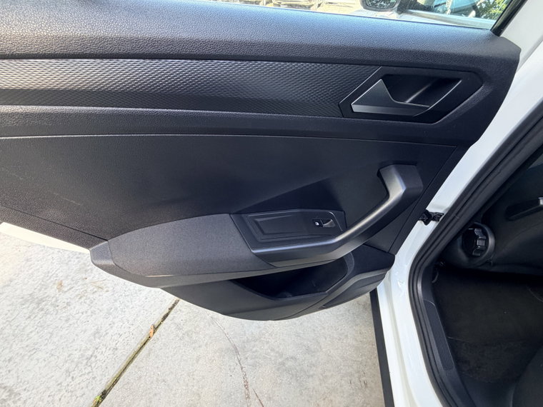 Vehicle Image 40