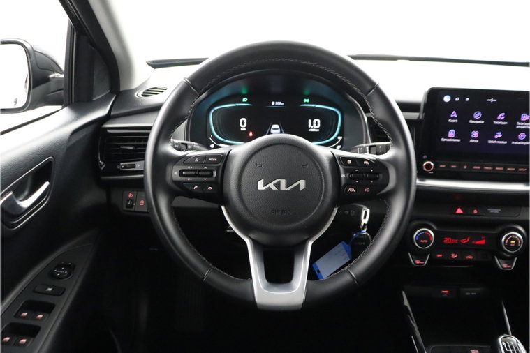 Vehicle Image 32