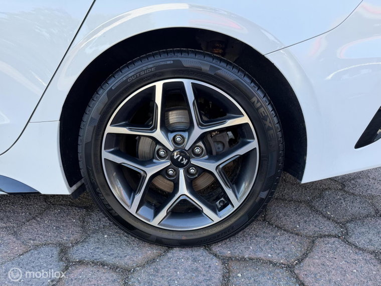 Vehicle Image 40