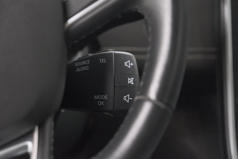Vehicle Image 28