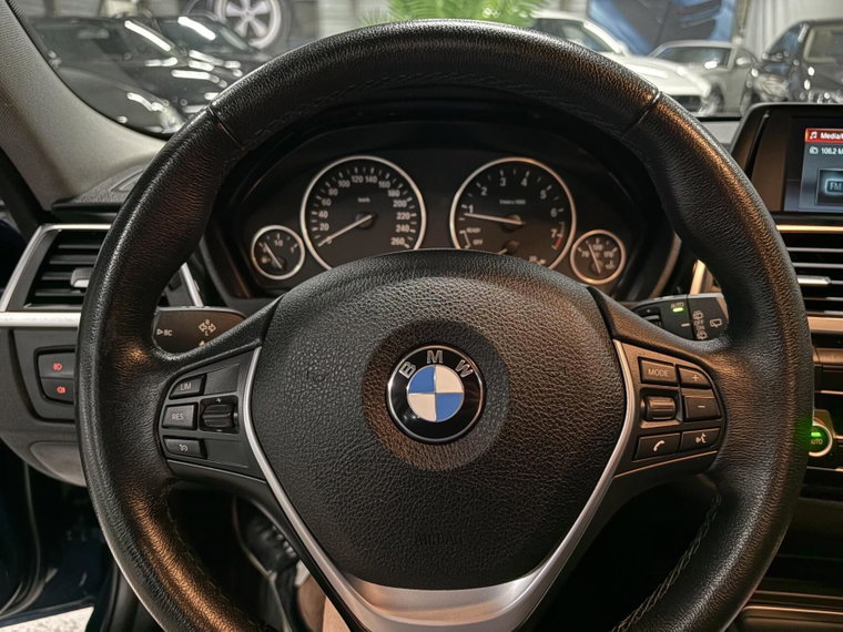 Vehicle Image 29