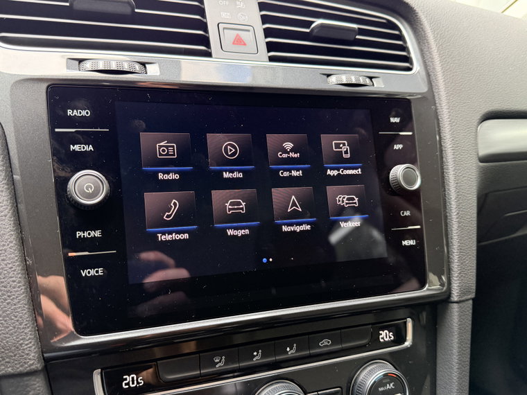 Vehicle Image 25