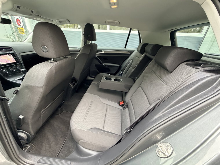 Vehicle Image 33