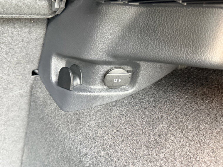 Vehicle Image 42