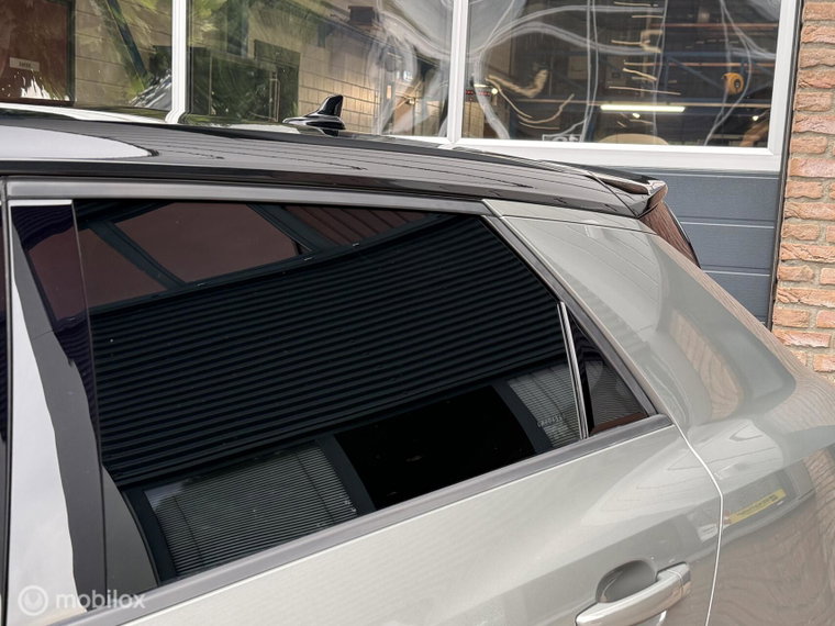 Vehicle Image 38