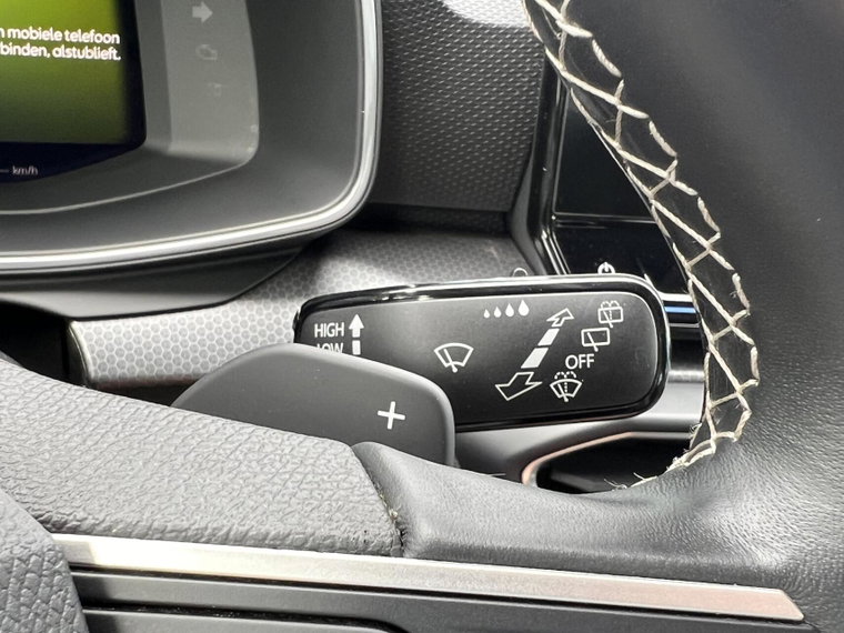 Vehicle Image 43