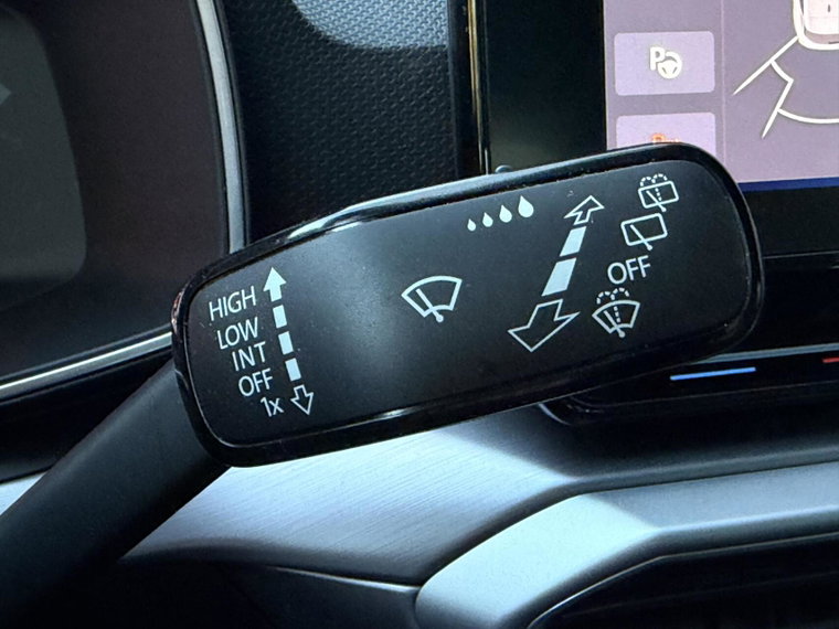 Vehicle Image 38