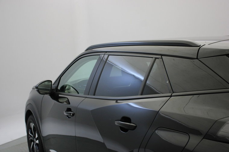 Vehicle Image 33