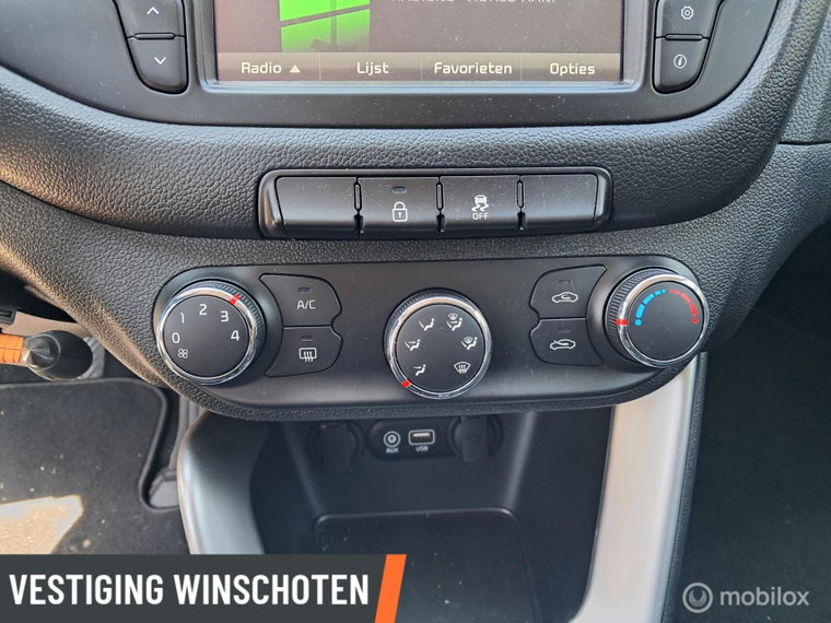 Vehicle Image 17
