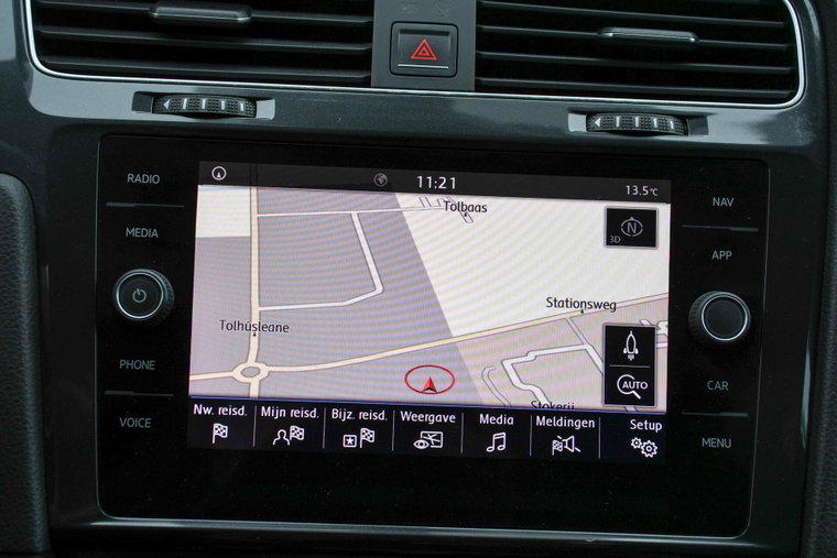 Vehicle Image 18