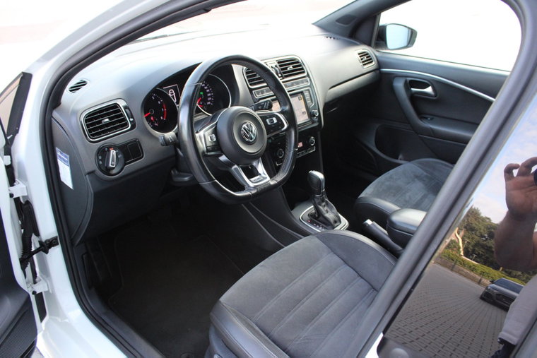 Vehicle Image 22