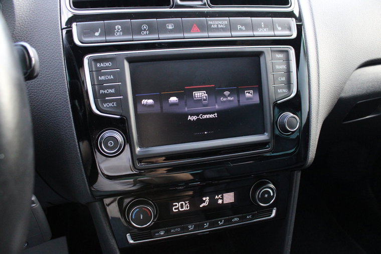 Vehicle Image 35