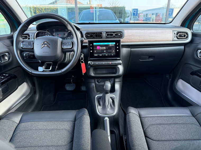 Vehicle Image 14