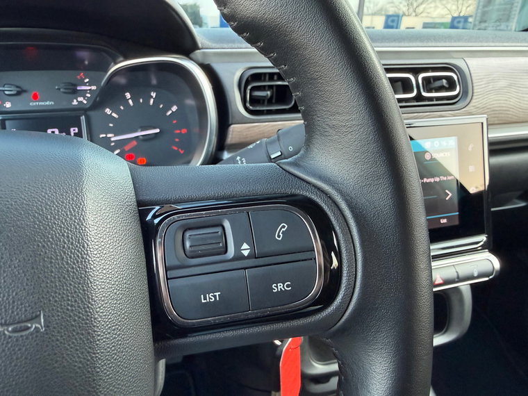 Vehicle Image 22