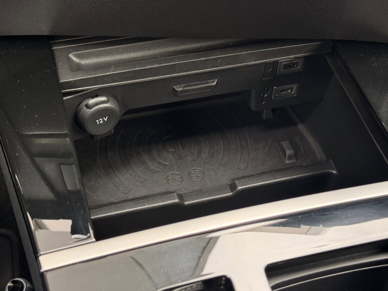 Vehicle Image 38