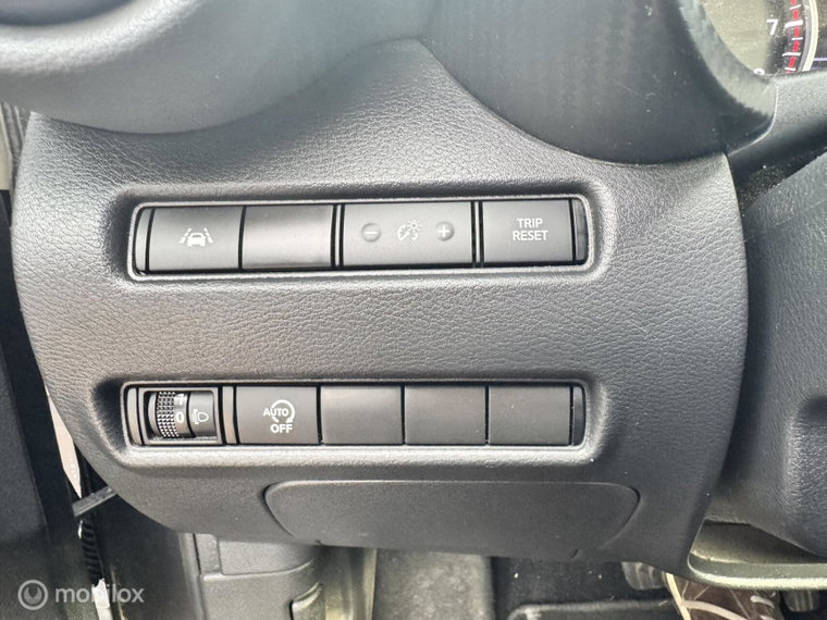Vehicle Image 33
