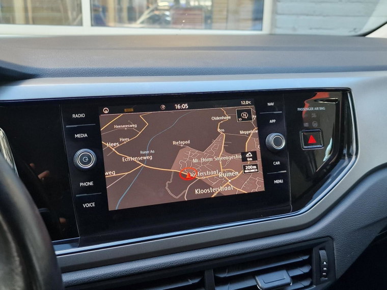 Vehicle Image 16