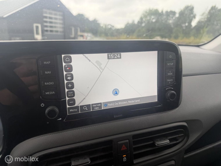 Vehicle Image 10