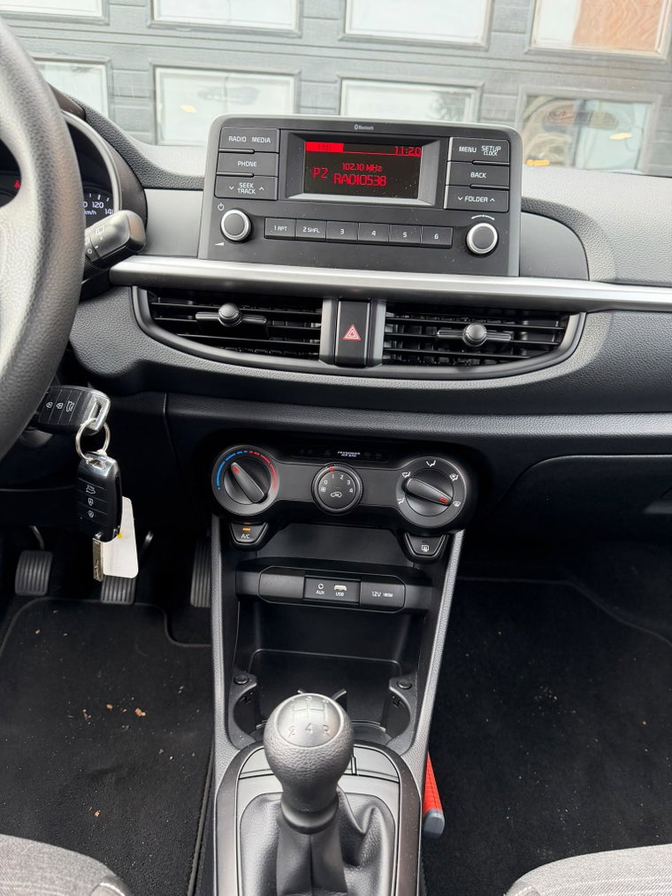 Vehicle Image 27