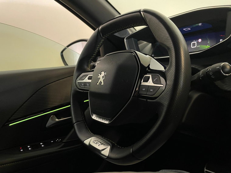 Vehicle Image 23