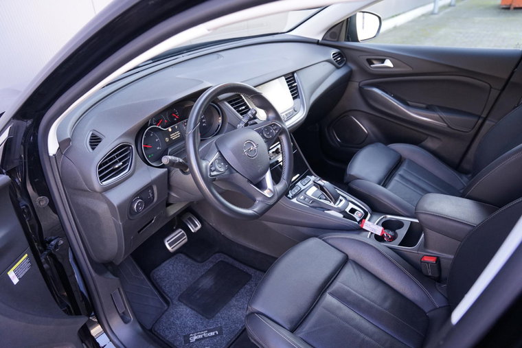 Vehicle Image 33