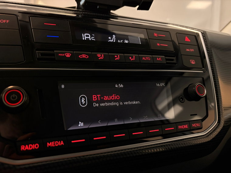 Vehicle Image 28