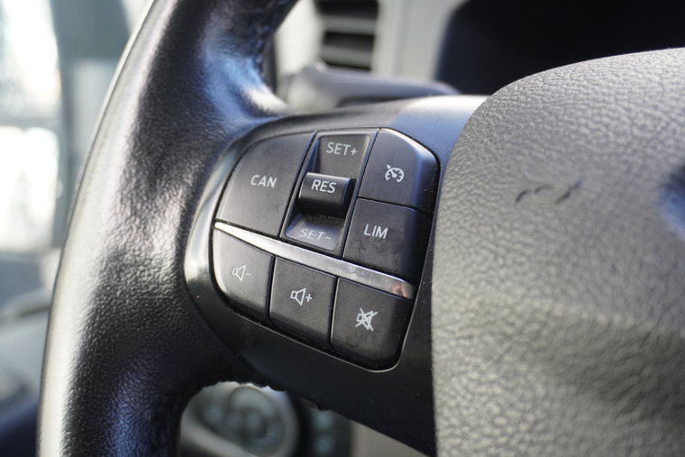 Vehicle Image 17
