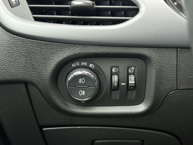 Vehicle Image 27