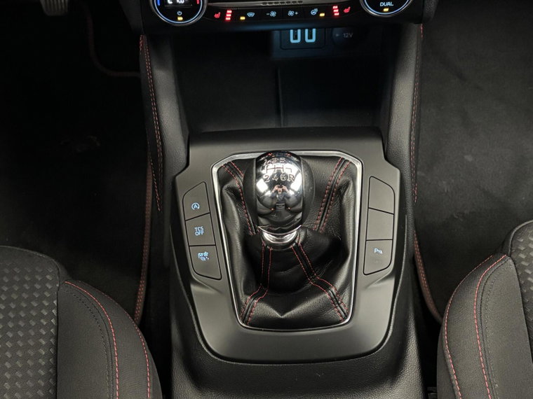 Vehicle Image 31