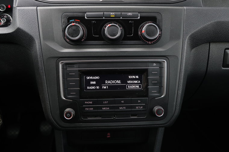 Vehicle Image 24