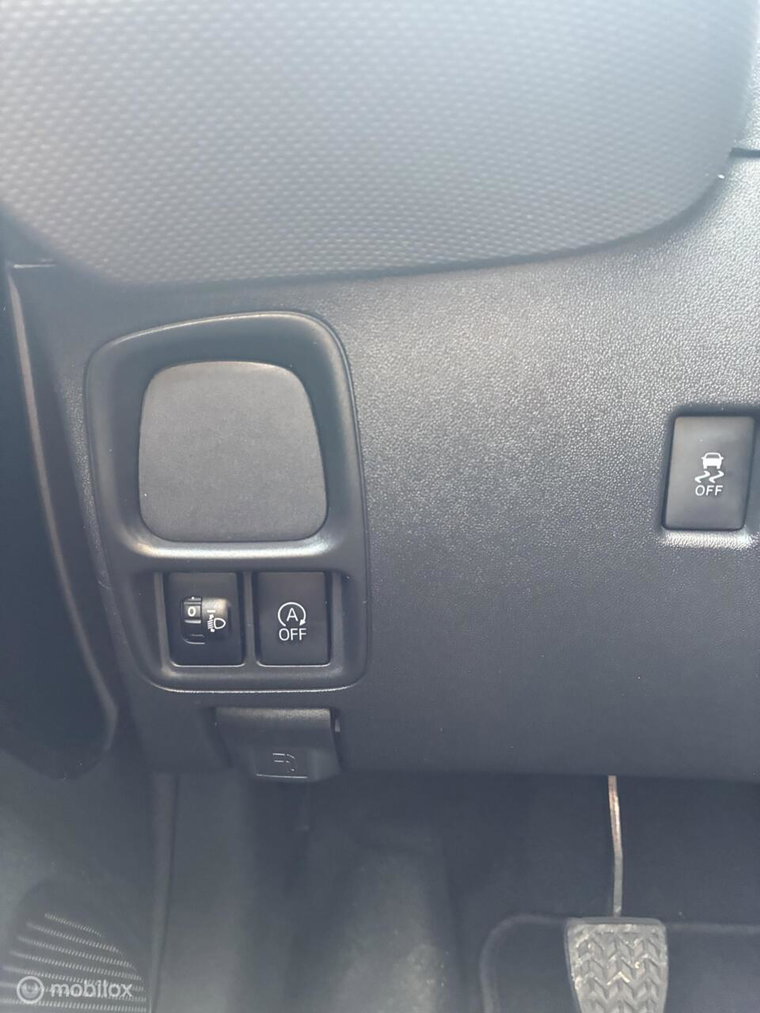 Vehicle Image 24